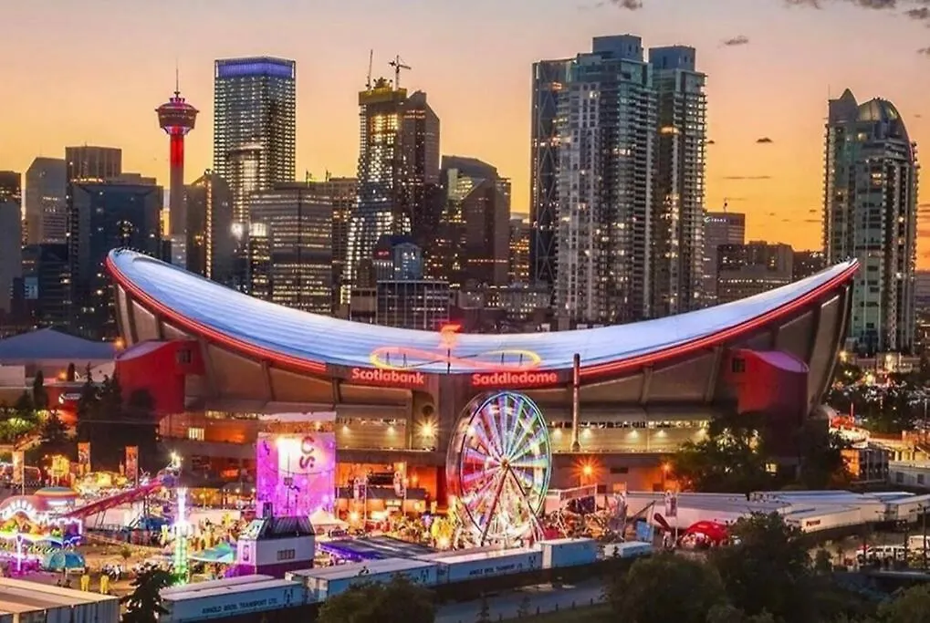 Luxury Condo Stampede/Sky View, Free Parking, Gym Calgary