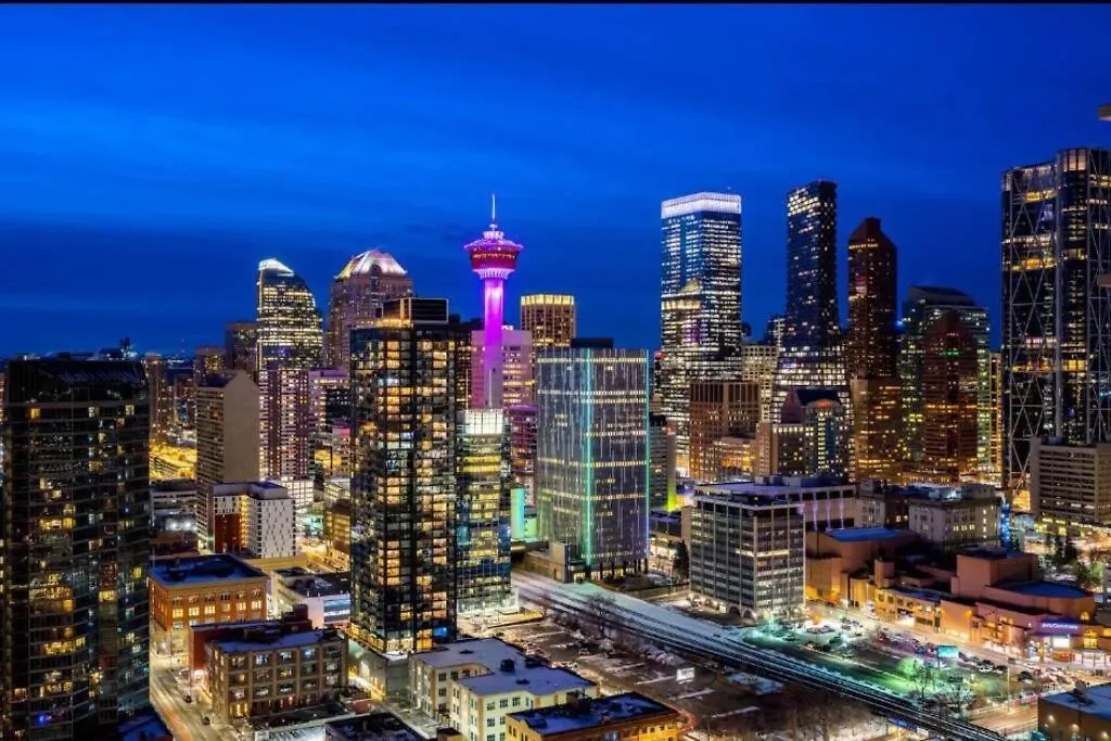 Luxury Condo Stampede/Sky View, Free Parking, Gym contacts